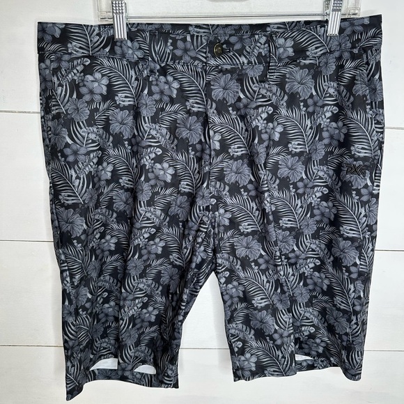 PXG Other - PXG Aloha Golf Floral Patterned Men's Shorts - Size 36